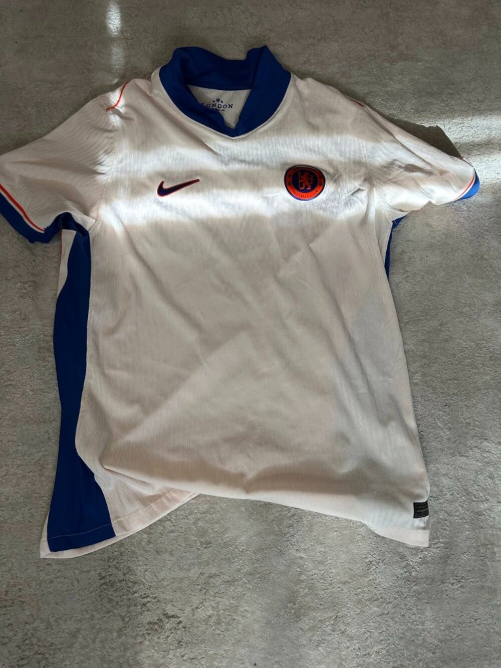 Chelsea FC 2024/25 away shirt, Nike Authetnic size XL, like new